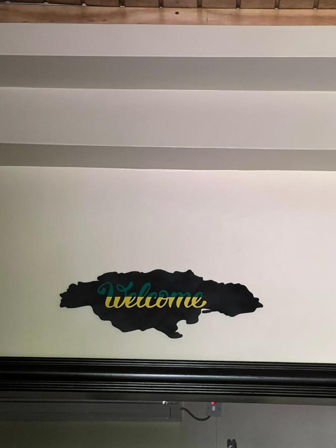 Kingston Oasis One Bedroom 외부 사진