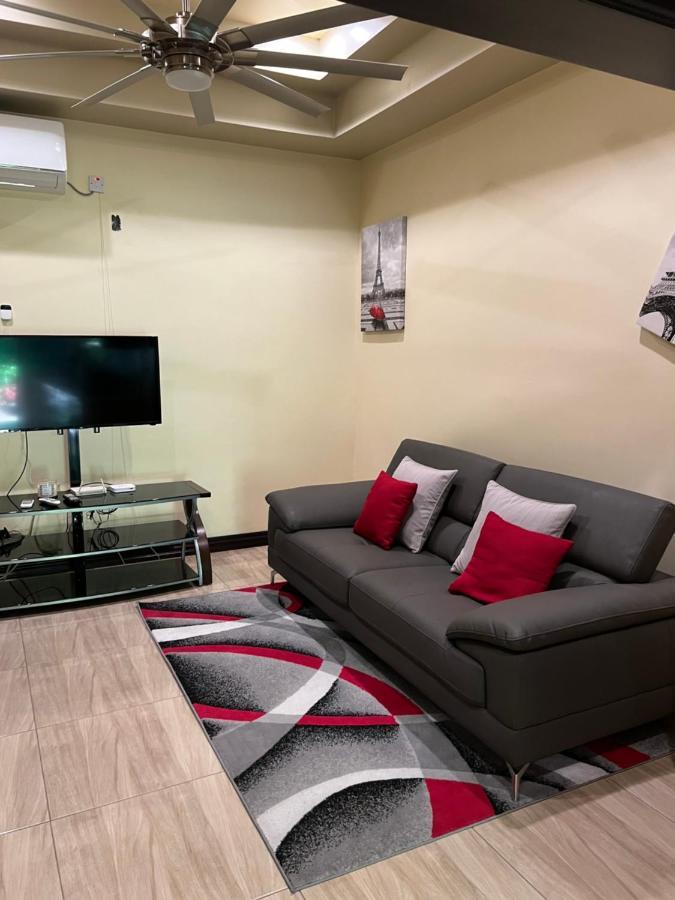 Kingston Oasis One Bedroom 외부 사진